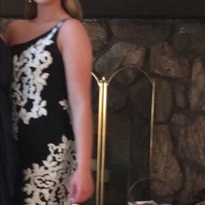 Beautiful formal one of a kind dress! Prom worthy!